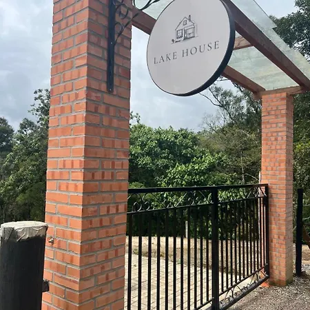 Lake House_Sc Doutor Pedrinho Exterior photo